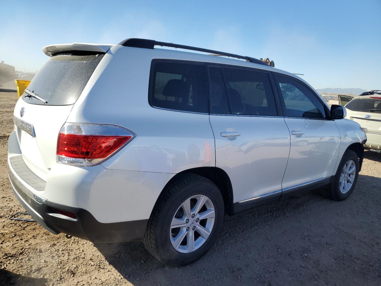 TOYOTA HIGHLANDER BASE