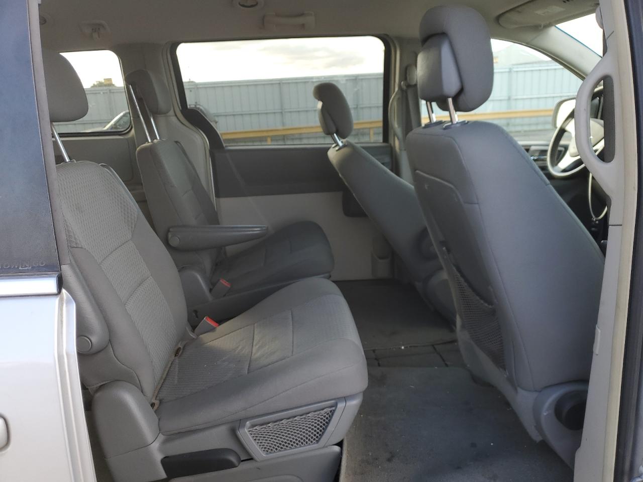 CHRYSLER TOWN & COUNTRY TOURING