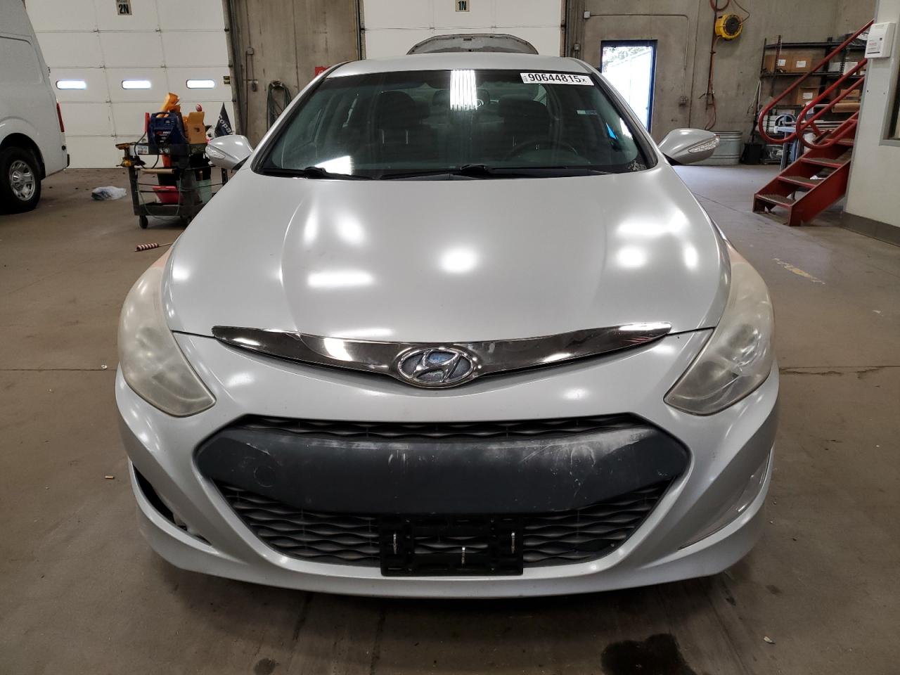 HYUNDAI SONATA HYBRID