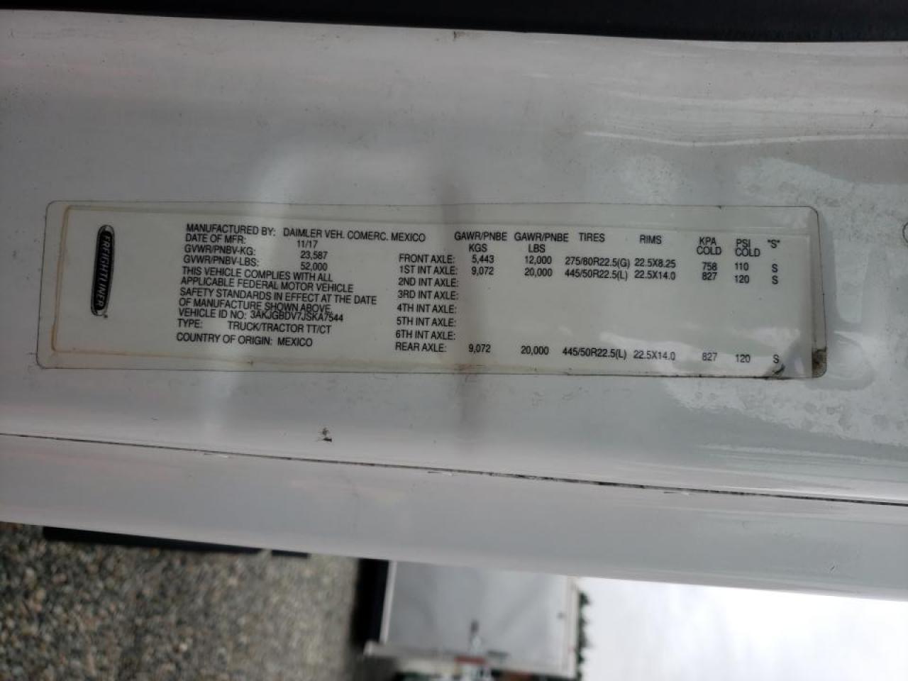 Lot #3290229220 2018 FREIGHTLINER CASCADIA 1