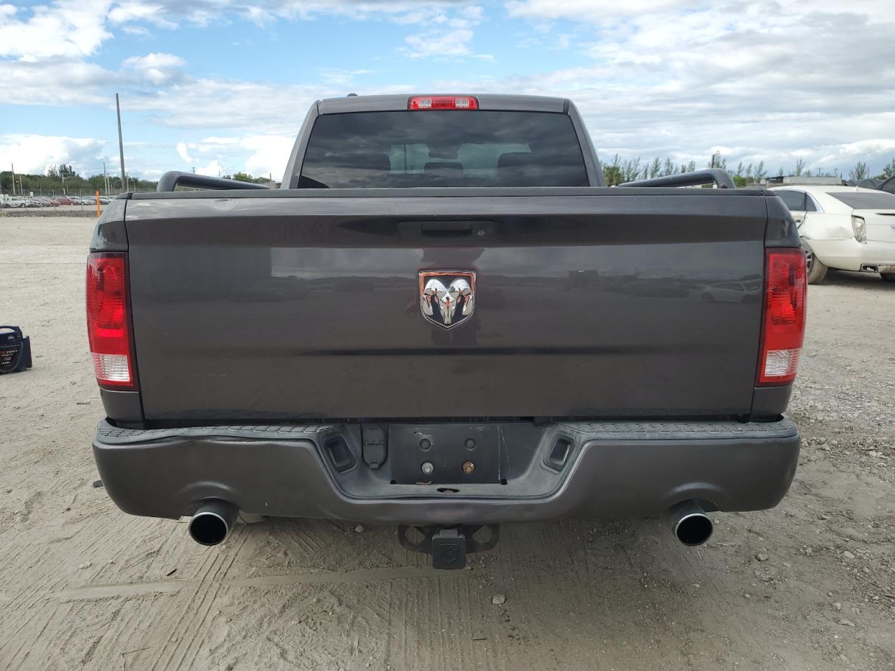 RAM 1500 ST