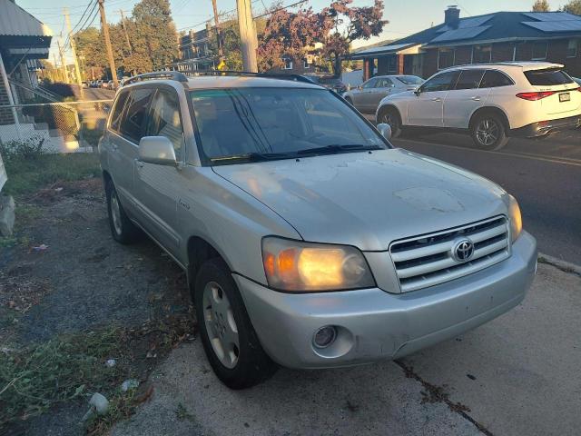 TOYOTA HIGHLANDER