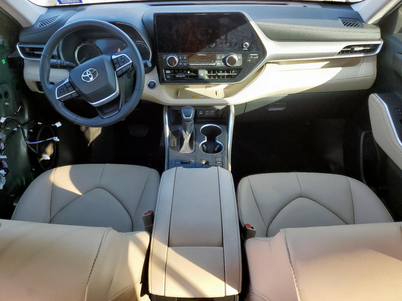 TOYOTA HIGHLANDER LE