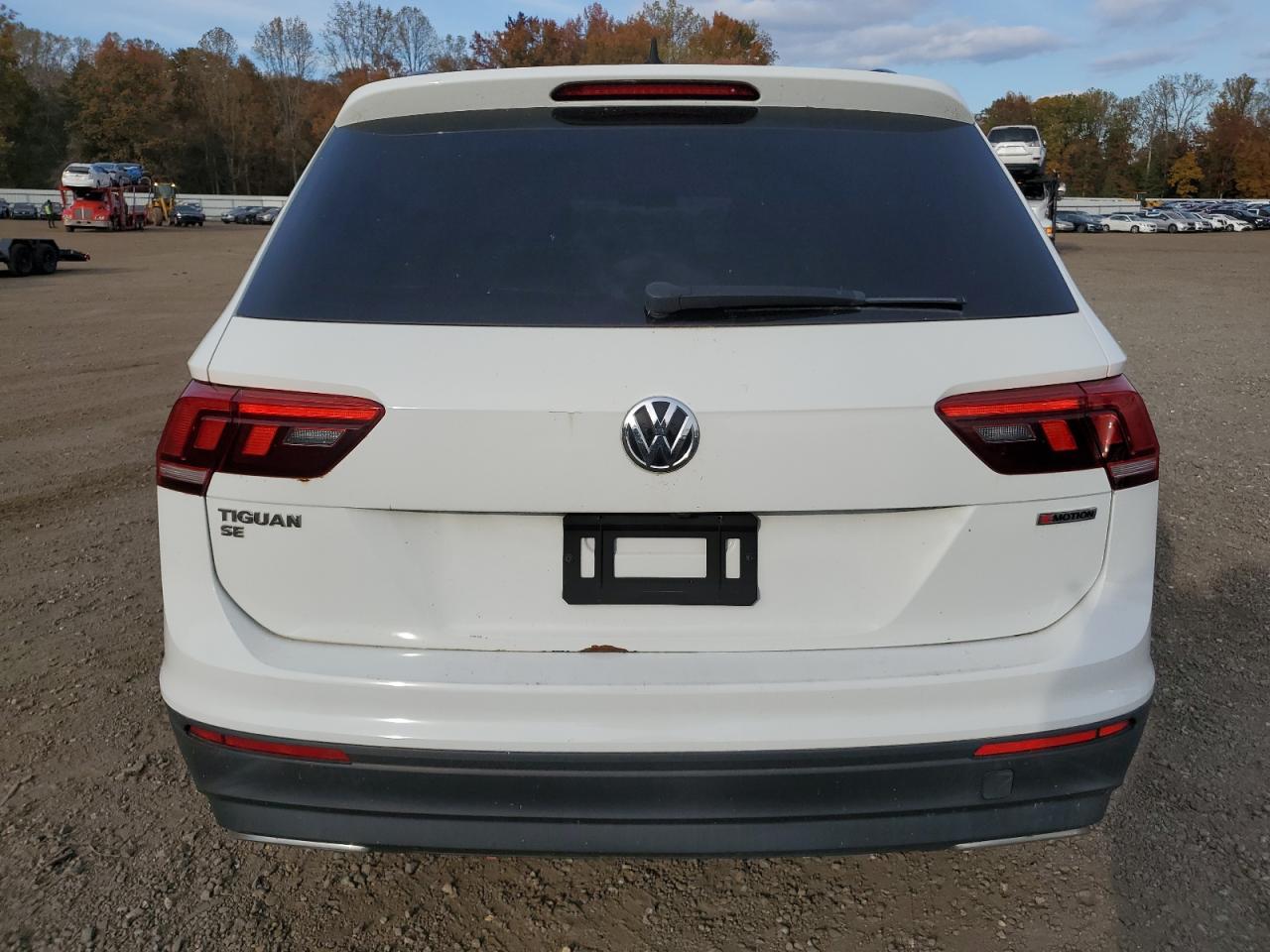 VOLKSWAGEN TIGUAN SE