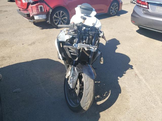 2011 SUZUKI GSX-R600 JS1GN7FA2B2102863