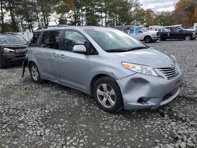 2017 TOYOTA SIENNA LE #3285779672