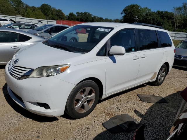 TOYOTA SIENNA LE
