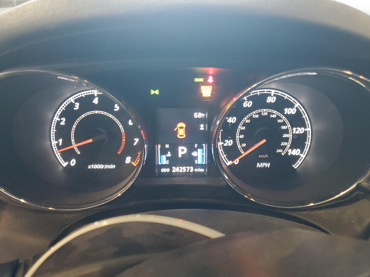 MITSUBISHI OUTLANDER SE