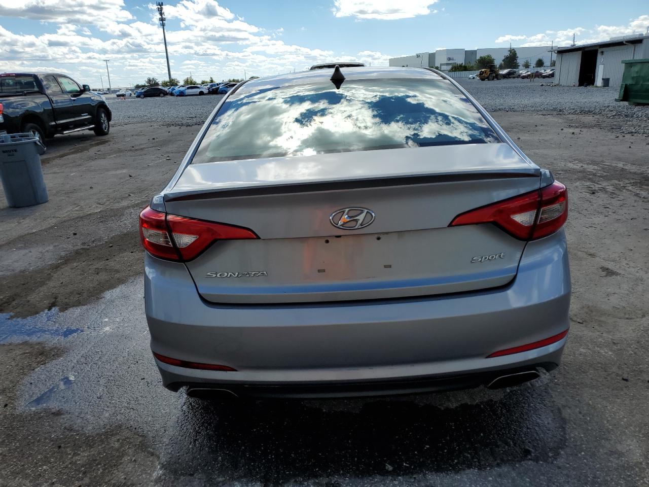 HYUNDAI SONATA SPORT