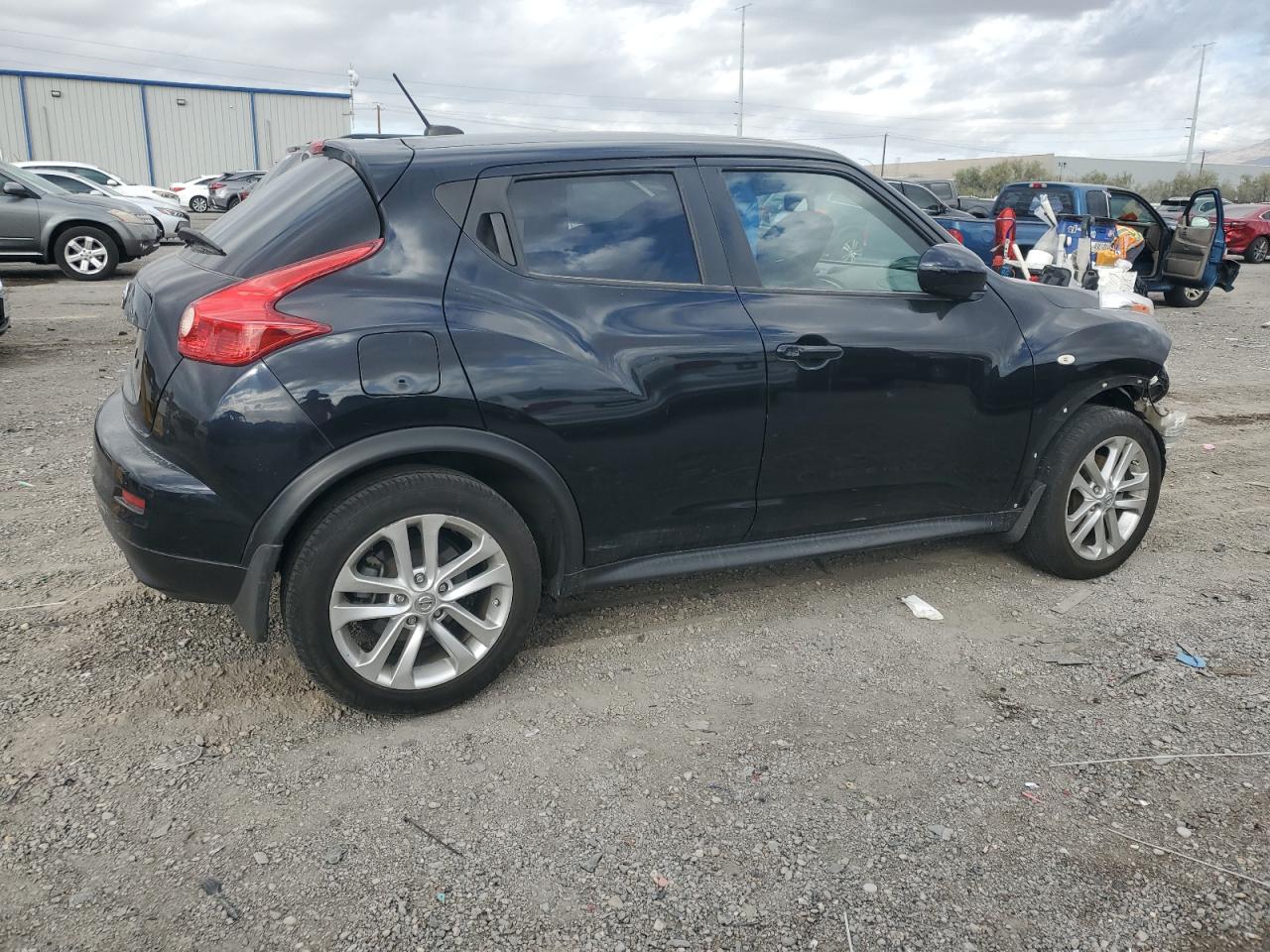 NISSAN JUKE S