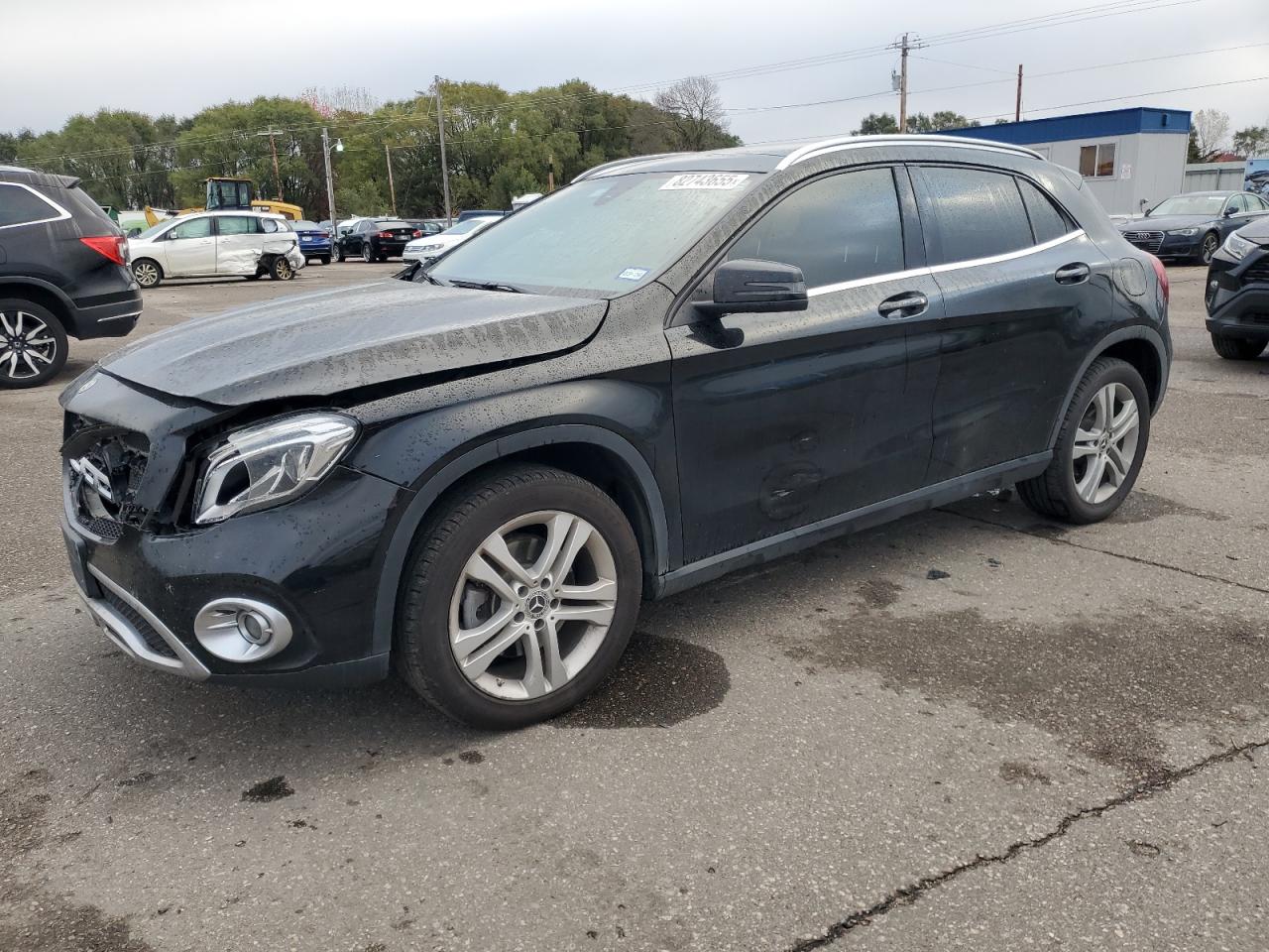 MERCEDES-BENZ GLA-CLASS 250
