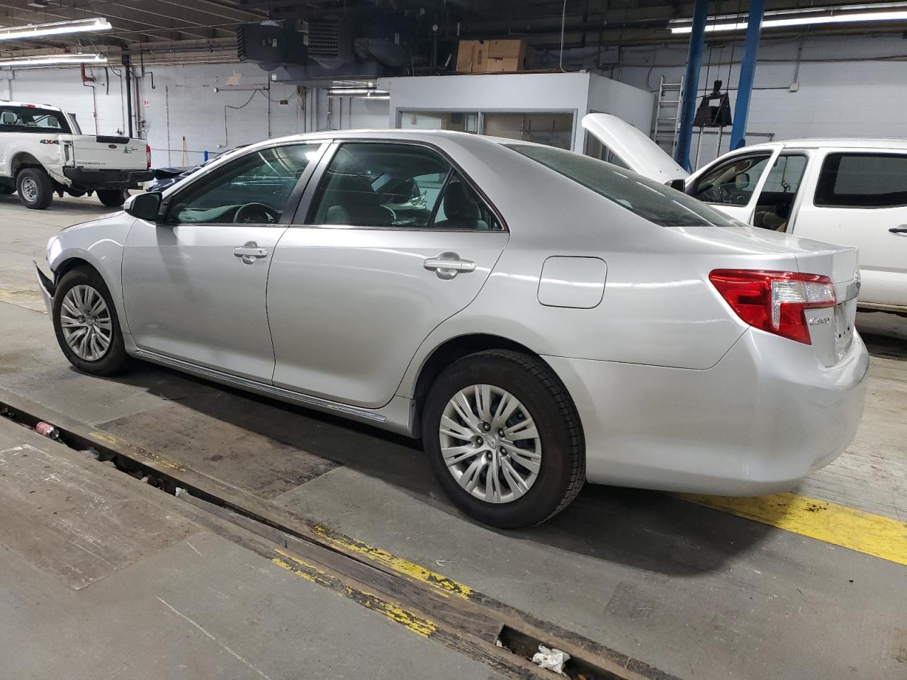 TOYOTA CAMRY L
