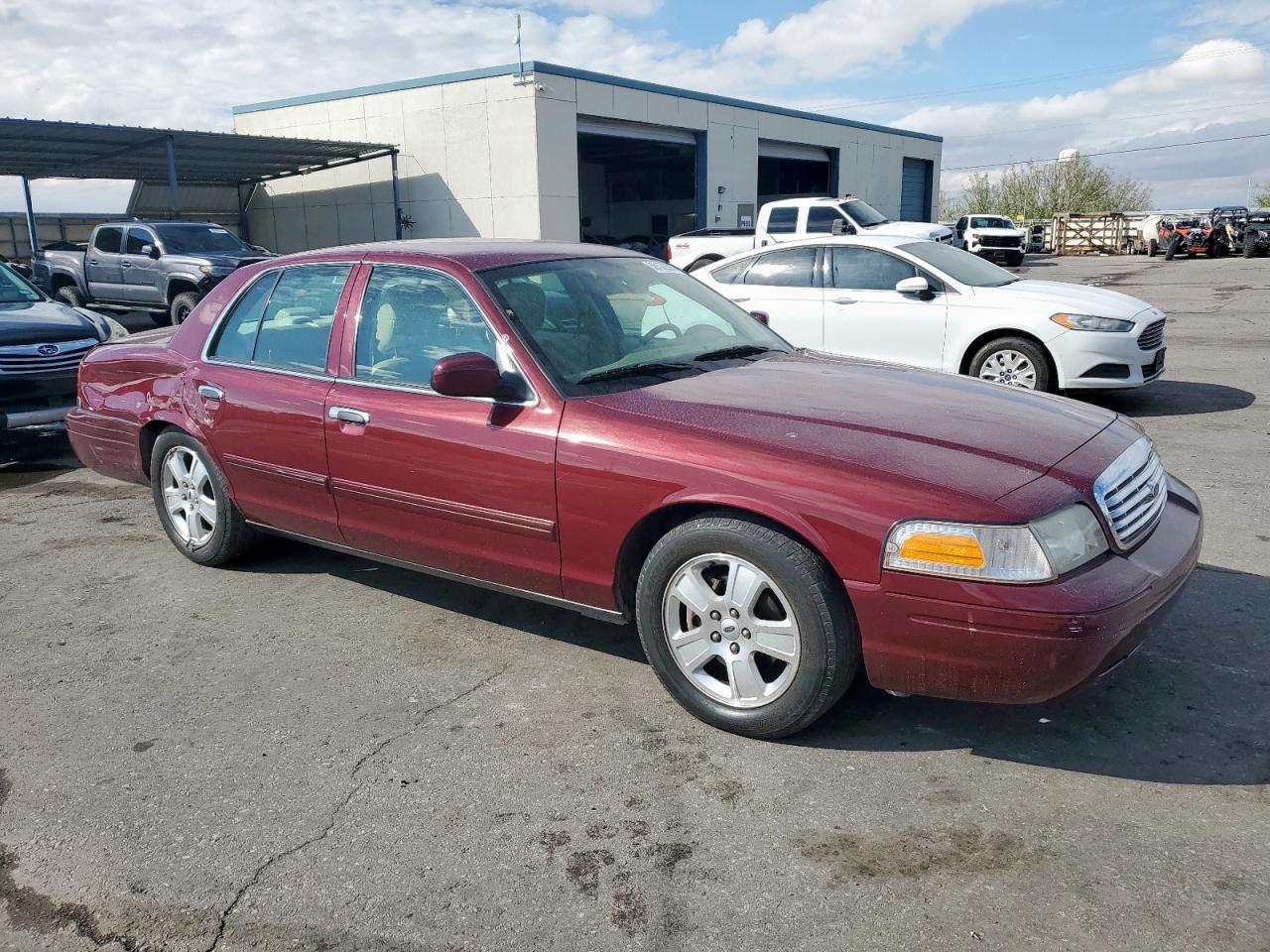 FORD CROWN VICTORIA LX