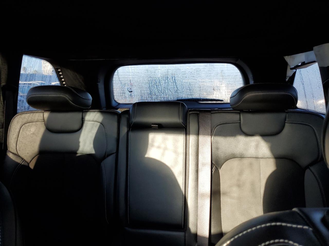 JEEP GRAND CHEROKEE LAREDO