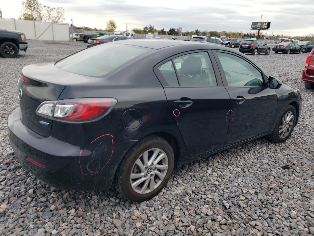 MAZDA 3 I