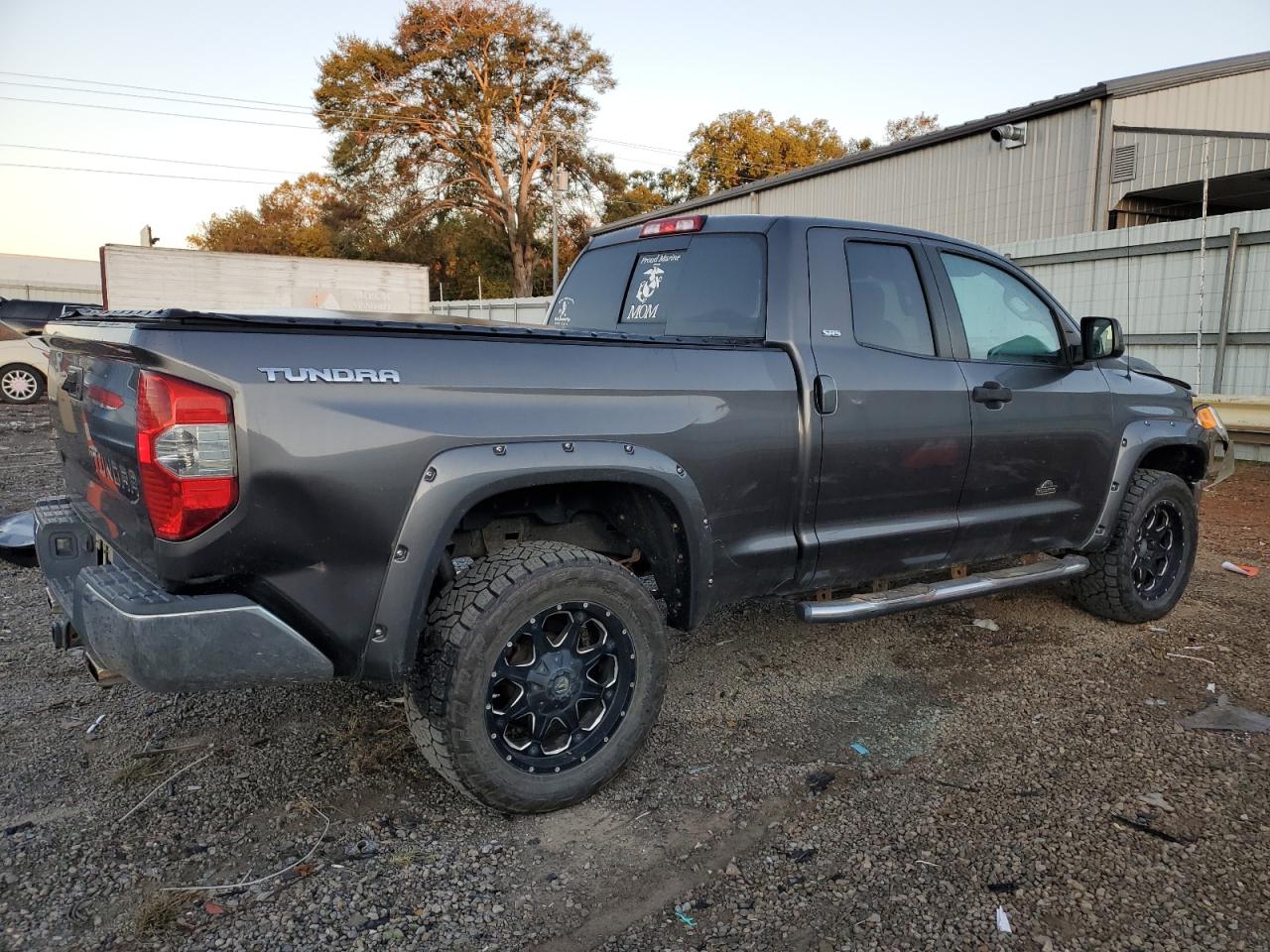 TOYOTA TUNDRA DOUBLE CAB SR