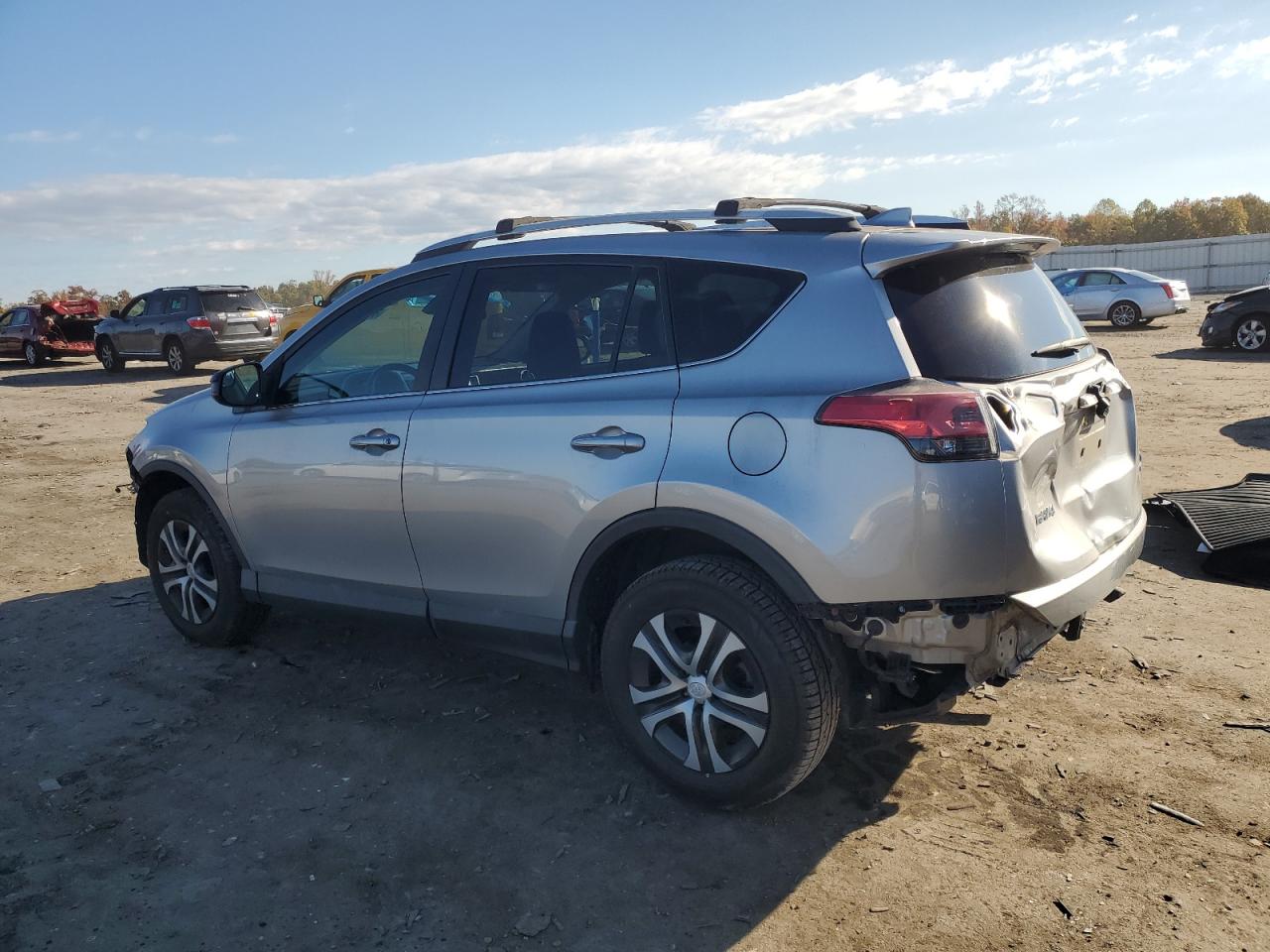TOYOTA RAV4 LE