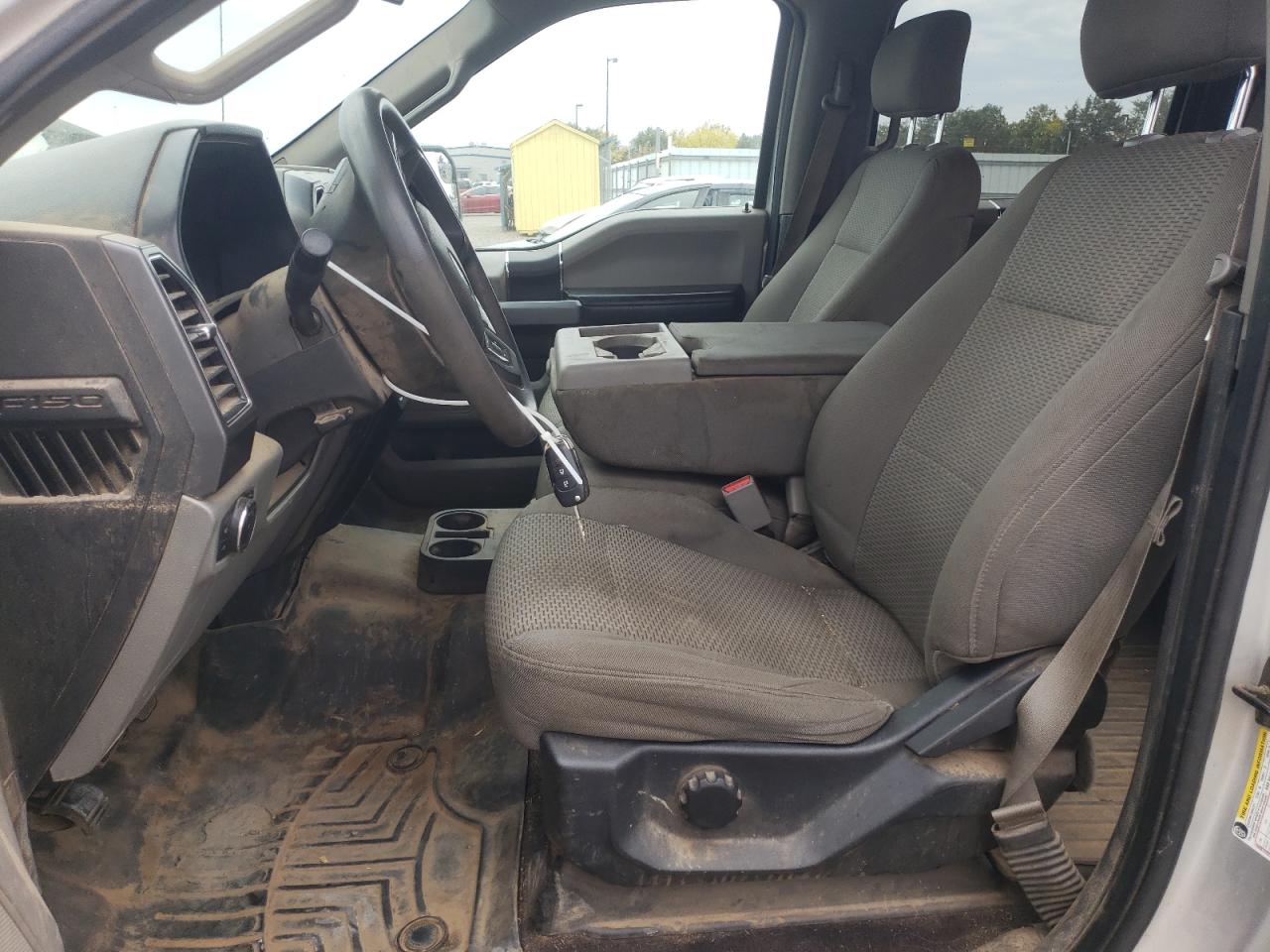 FORD F-150 SUPERCREW