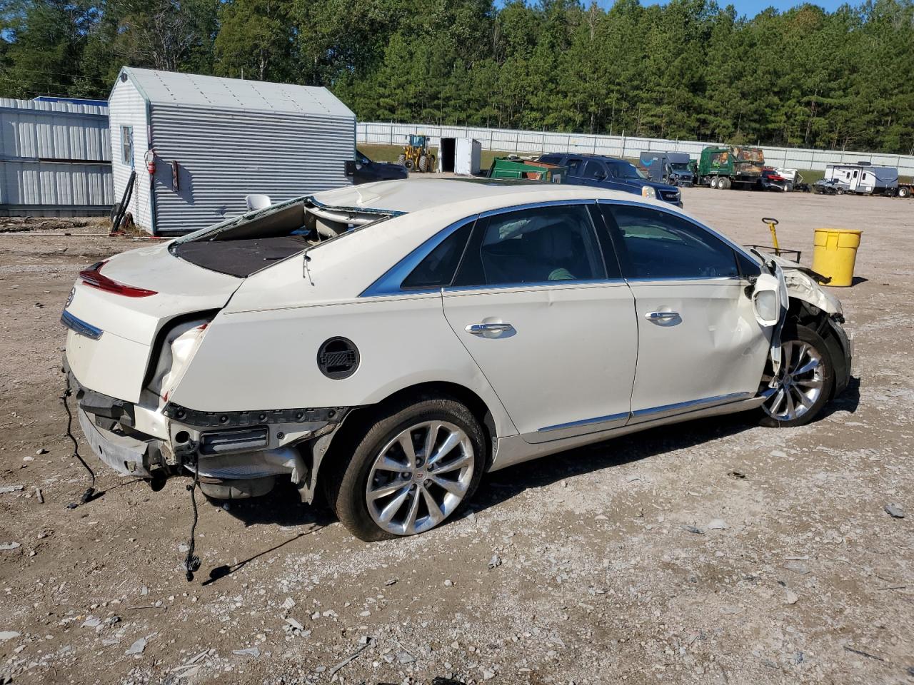 CADILLAC XTS LUXURY COLLECTION