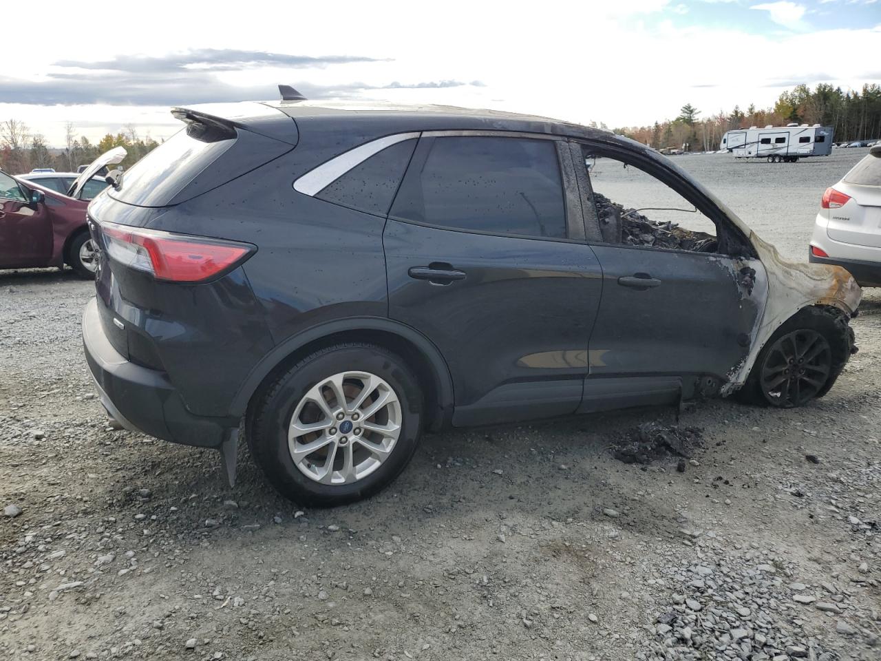 FORD ESCAPE SE