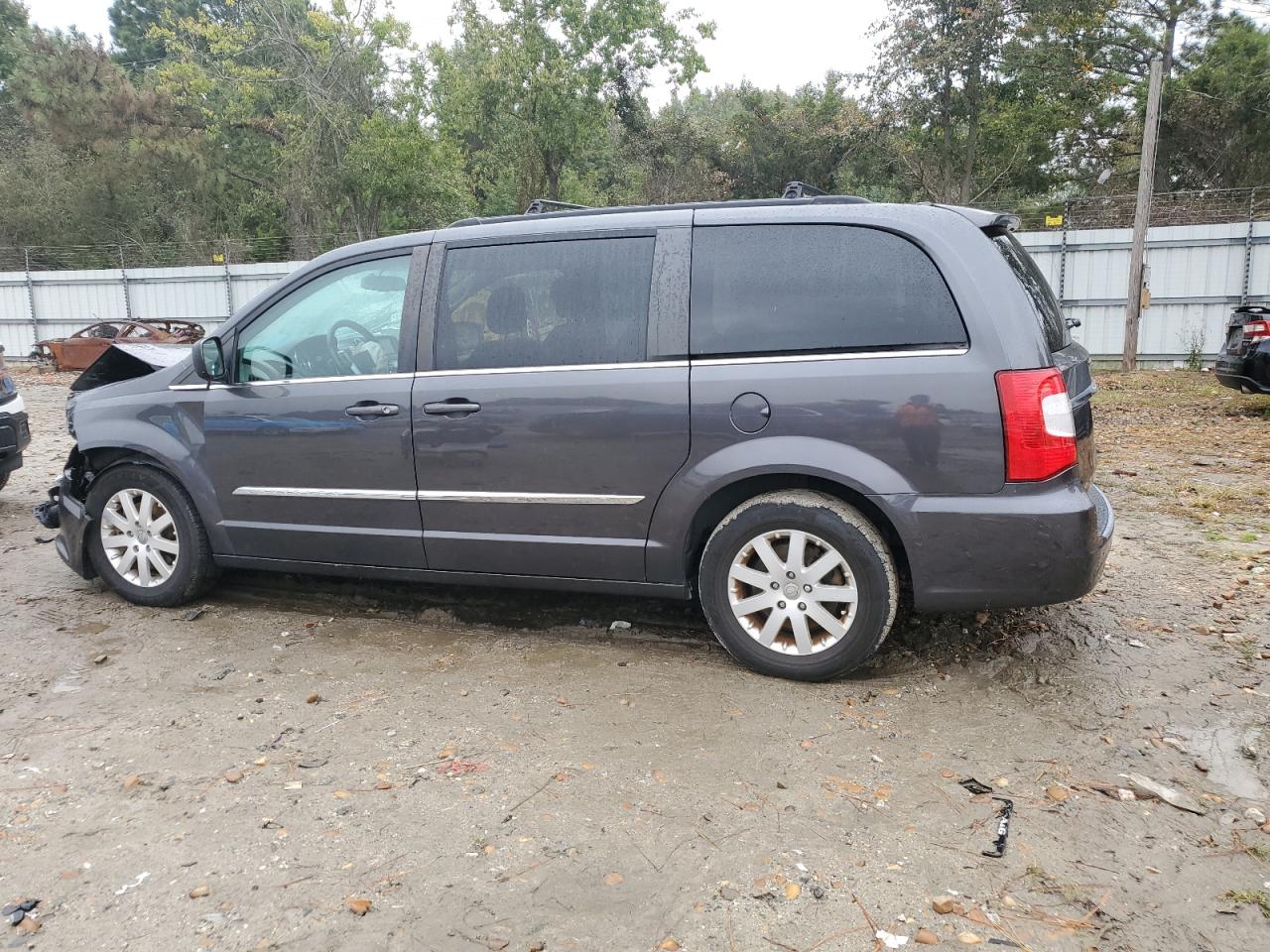 CHRYSLER TOWN & COUNTRY TOURING