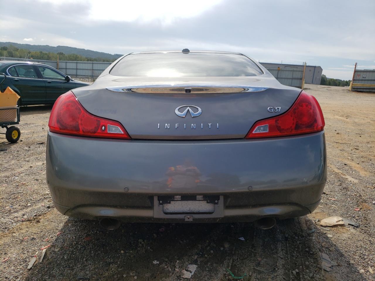 INFINITI G37 JOURNEY