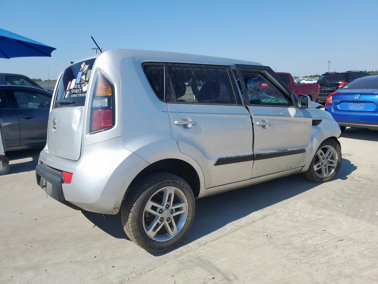 KIA SOUL +