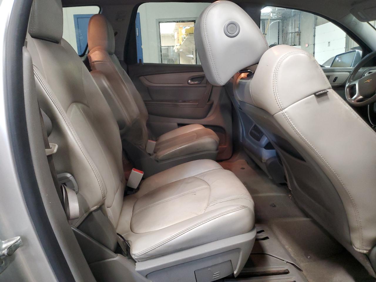 CHEVROLET TRAVERSE LT