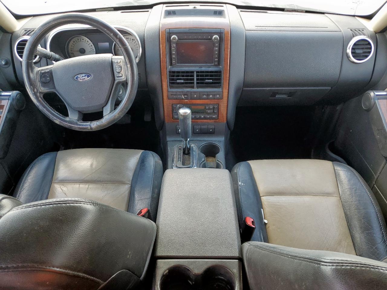 FORD EXPLORER EDDIE BAUER