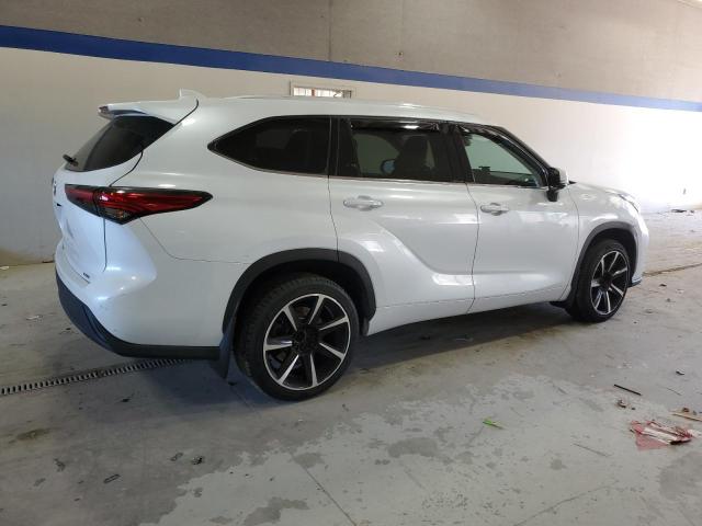 2022 TOYOTA HIGHLANDER XLE #3304751910