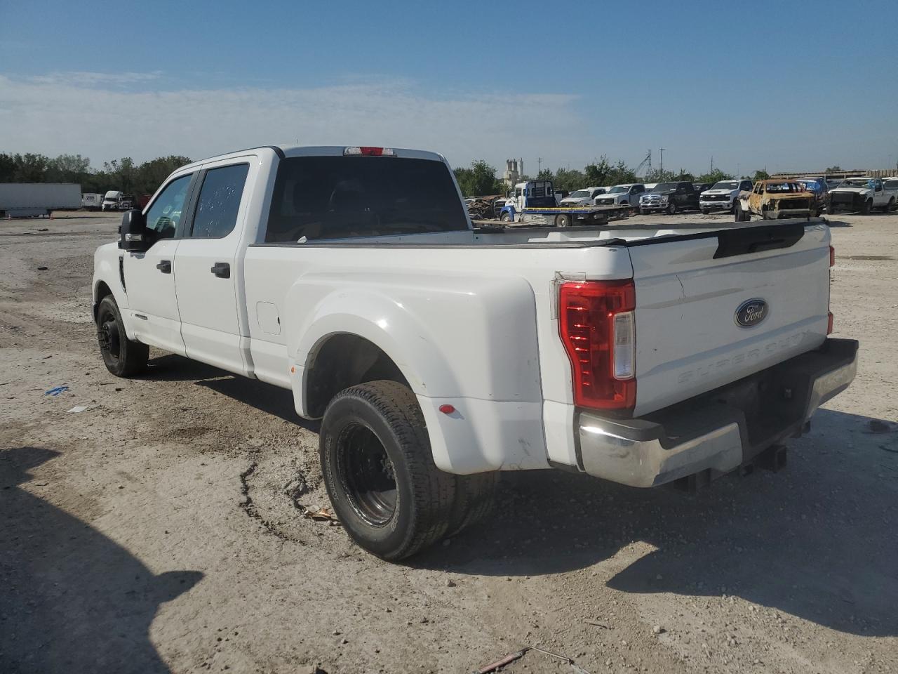 FORD F-350 SUPER DUTY