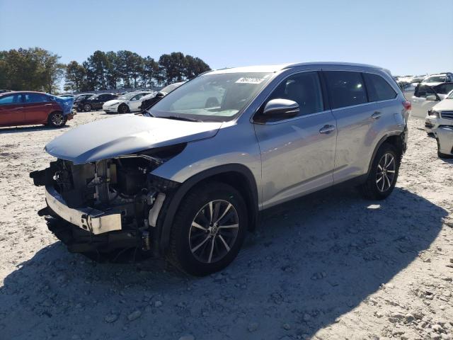 2019 TOYOTA HIGHLANDER SE 5TDJZRFH9KS710056