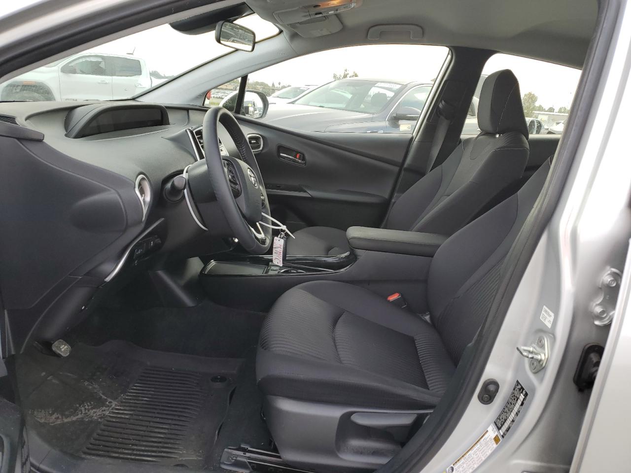 TOYOTA PRIUS PRIME LE