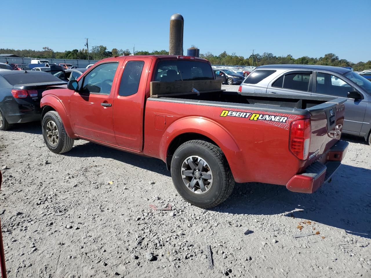 NISSAN FRONTIER SV