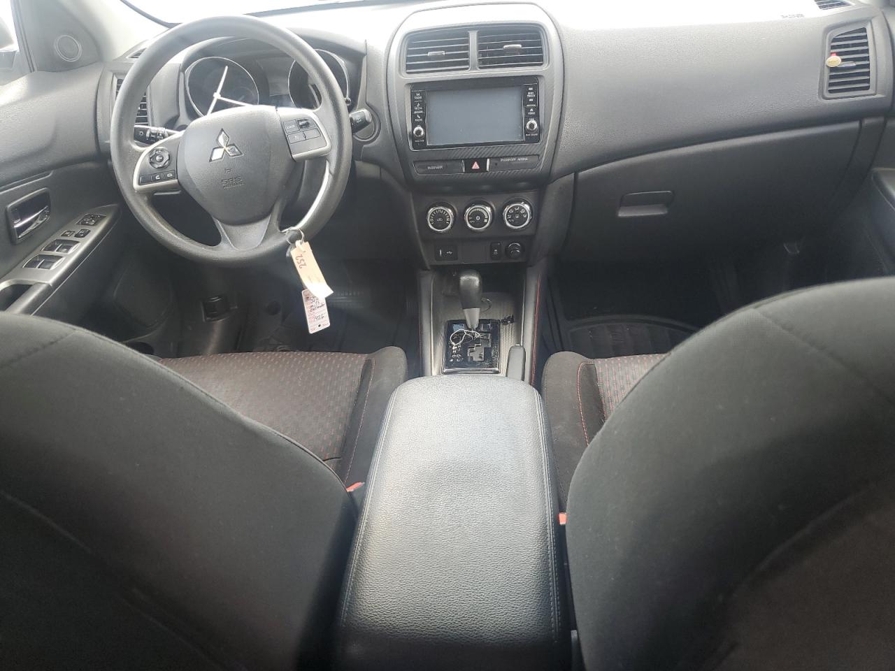 MITSUBISHI OUTLANDER ES