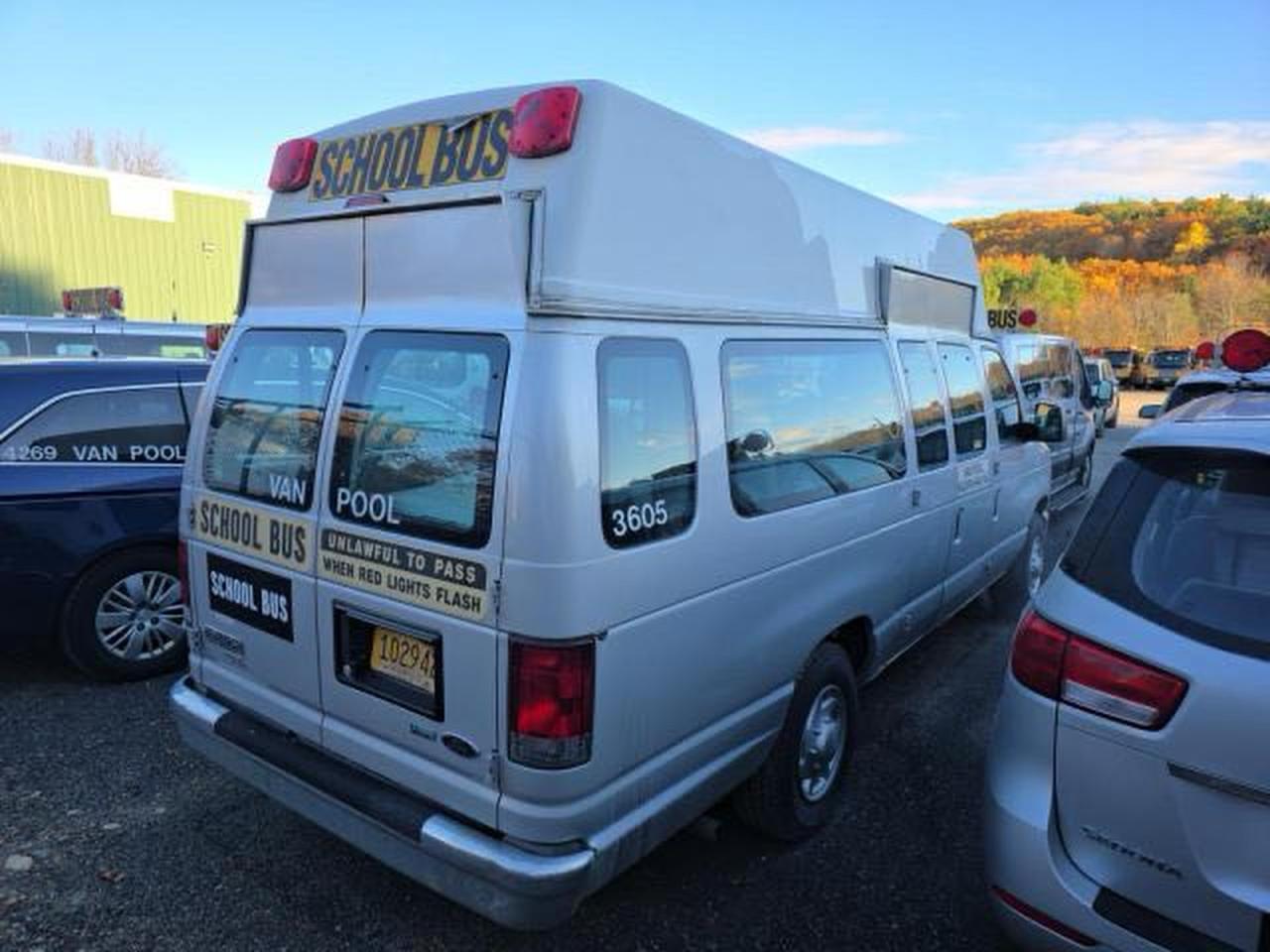 FORD ECONOLINE E250 VAN