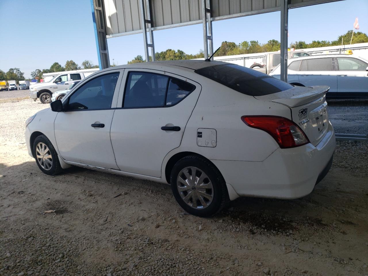 NISSAN VERSA S