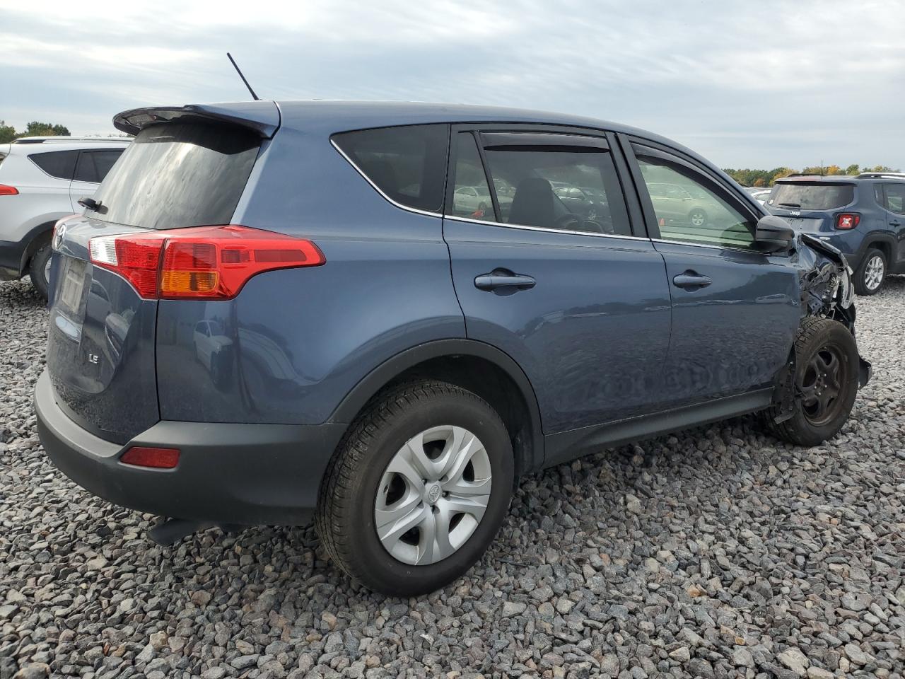 TOYOTA RAV4 LE