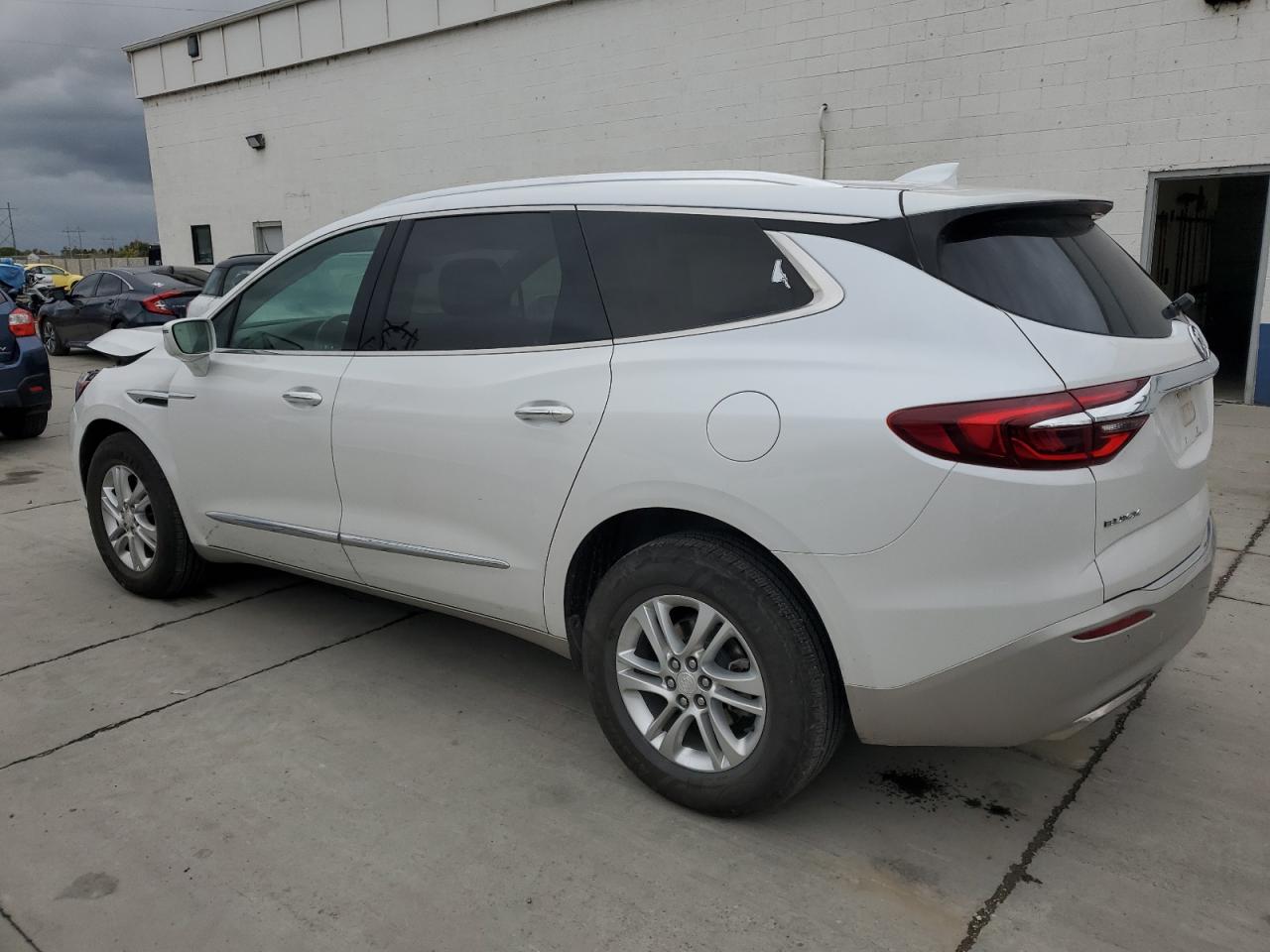 BUICK ENCLAVE ESSENCE