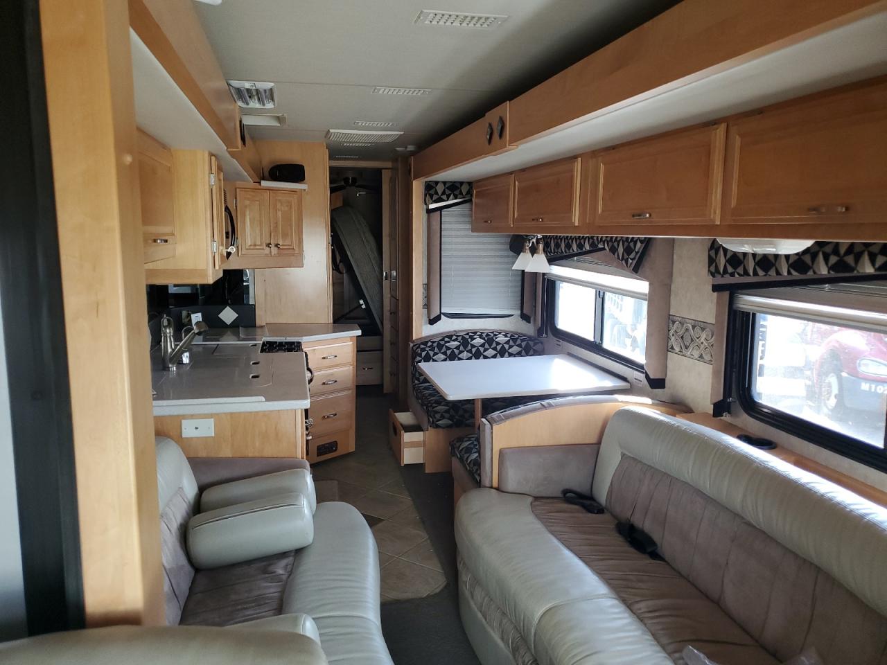 Lot #3317825192 2005 SPARTAN MOTORS MOTORHOME 4VZ