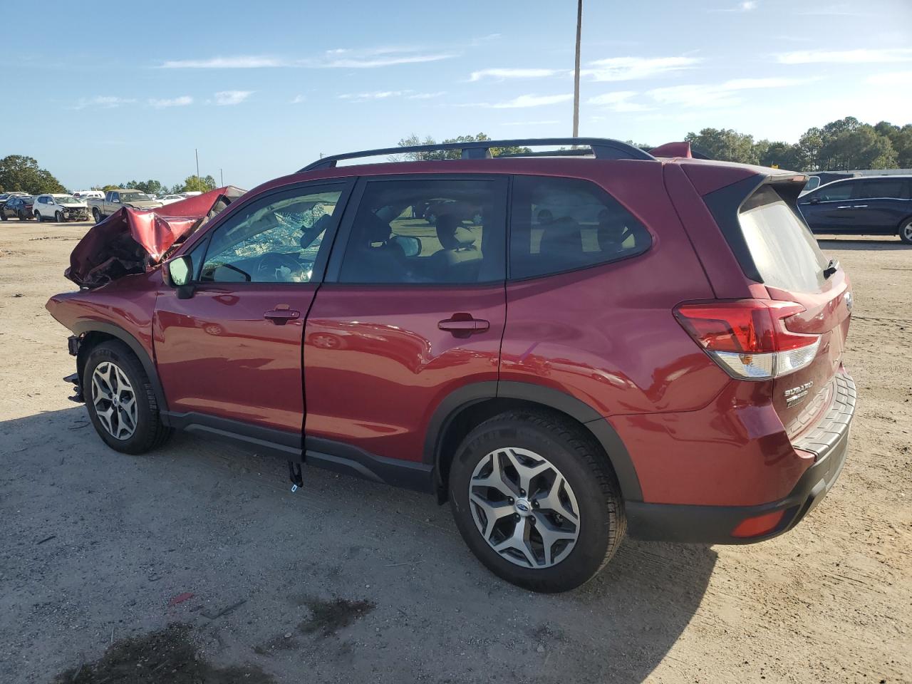 SUBARU FORESTER PREMIUM