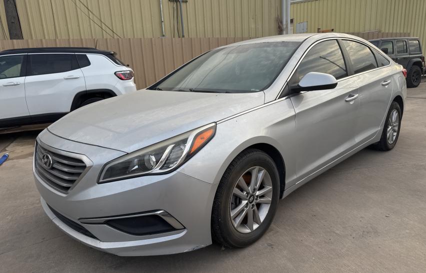 2016 HYUNDAI SONATA SE - 5NPE24AF9GH346779