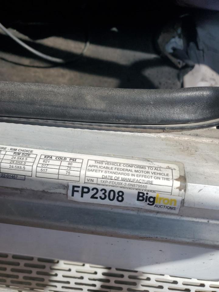 Lot #3298314137 2005 PETERBILT TRACTOR 378