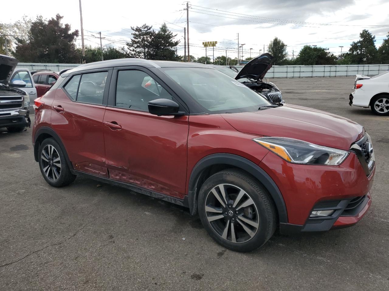 NISSAN KICKS SR