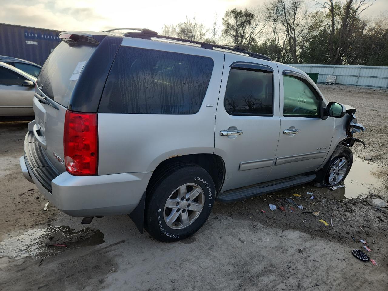 GMC YUKON SLT