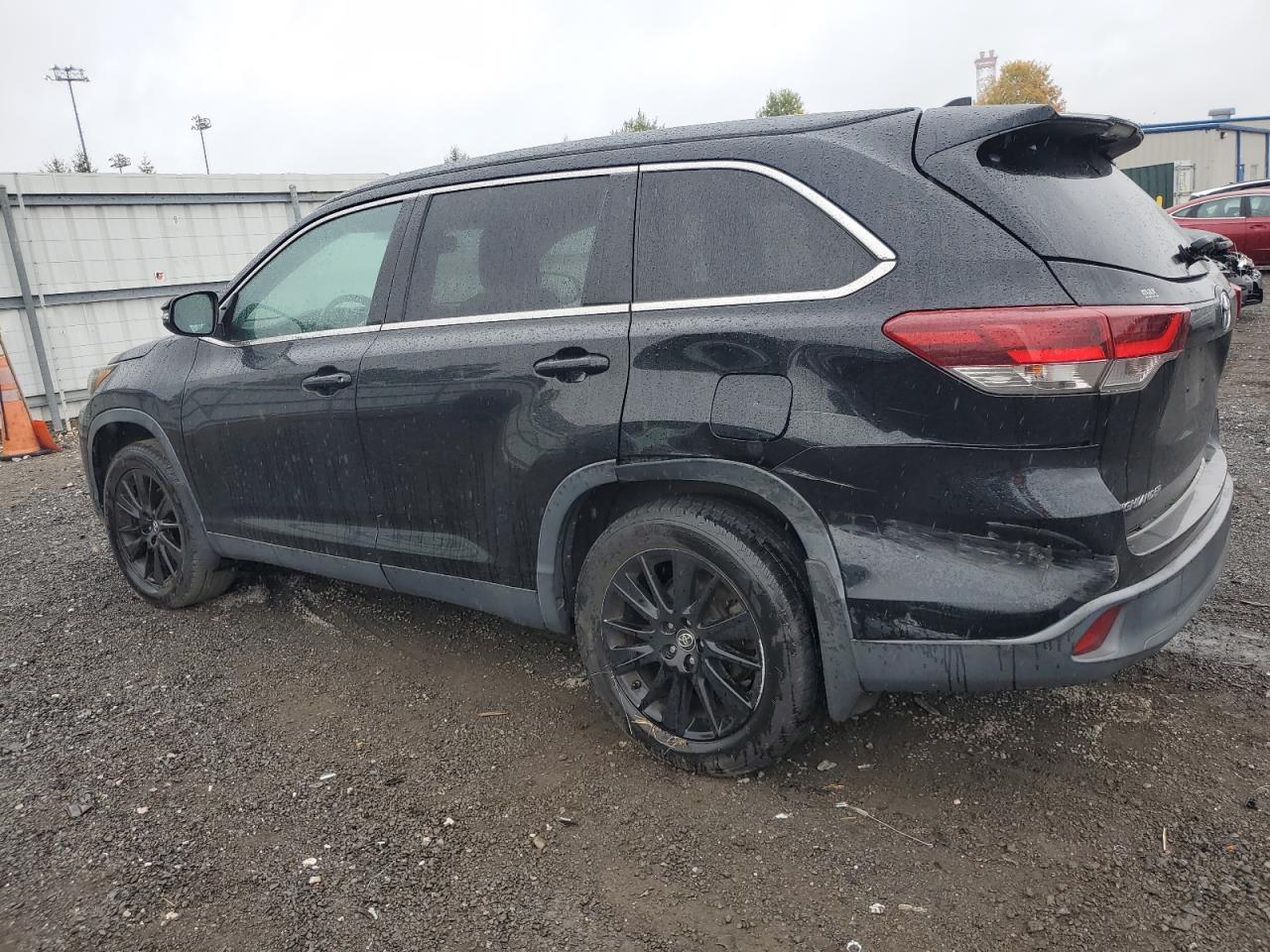 TOYOTA HIGHLANDER SE