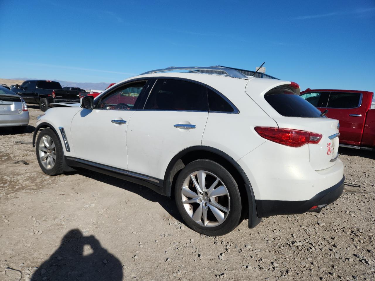 INFINITI FX37