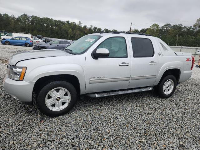 Global Auto Auctions: 2013 CHEVROLET AVALANCHE