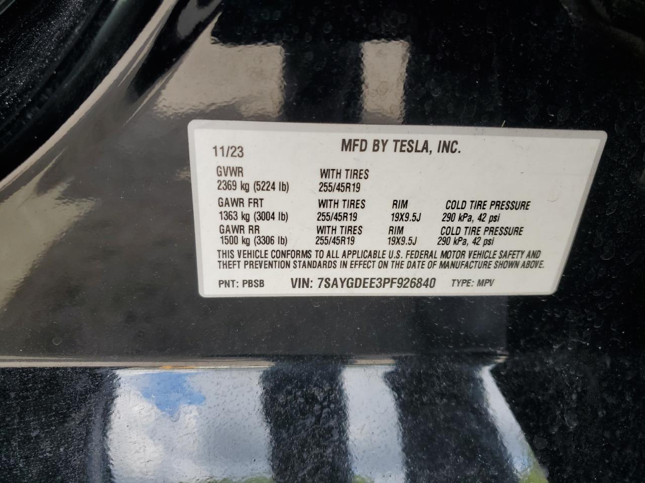 TESLA MODEL Y
