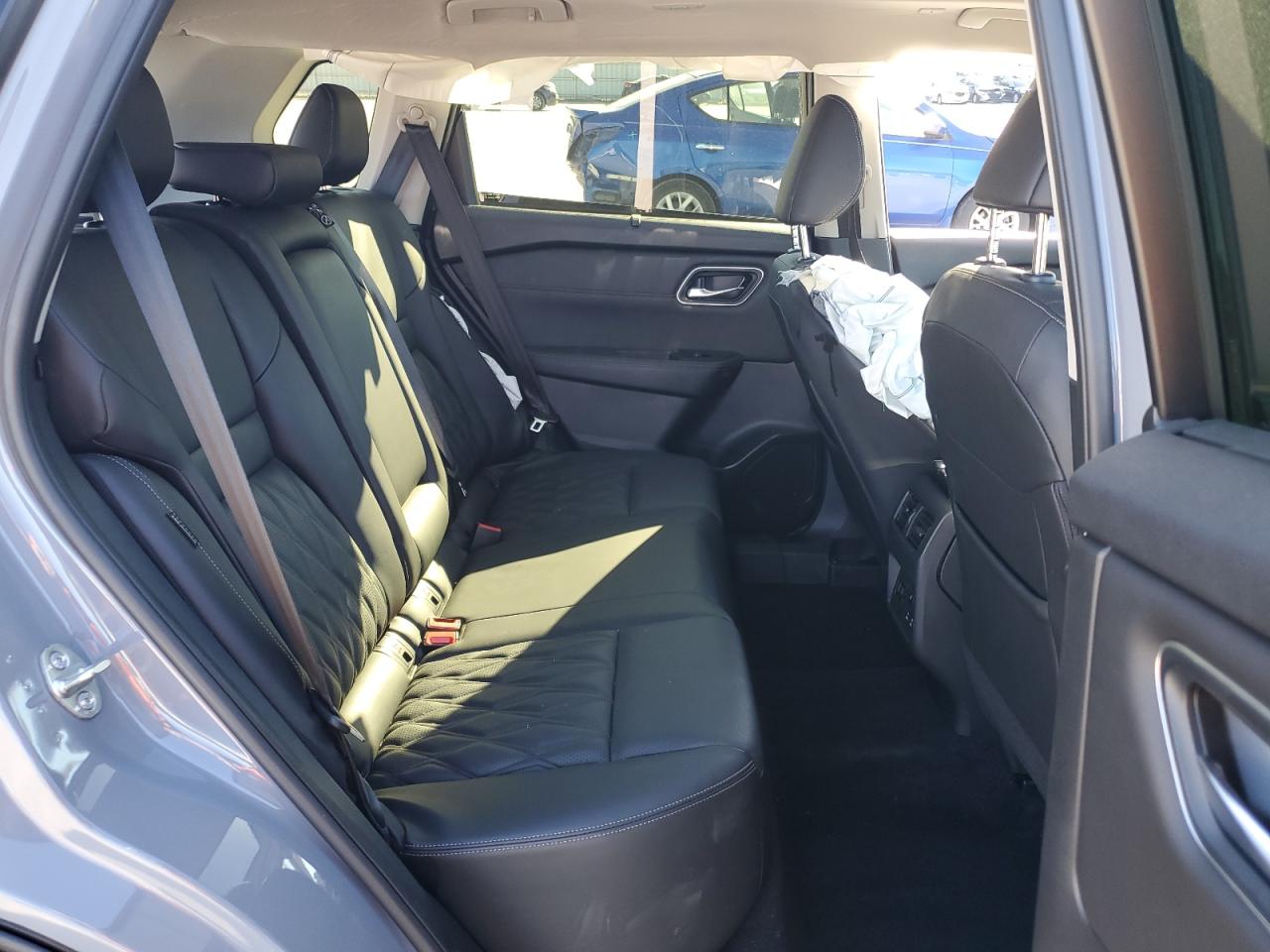 NISSAN ROGUE PLATINUM